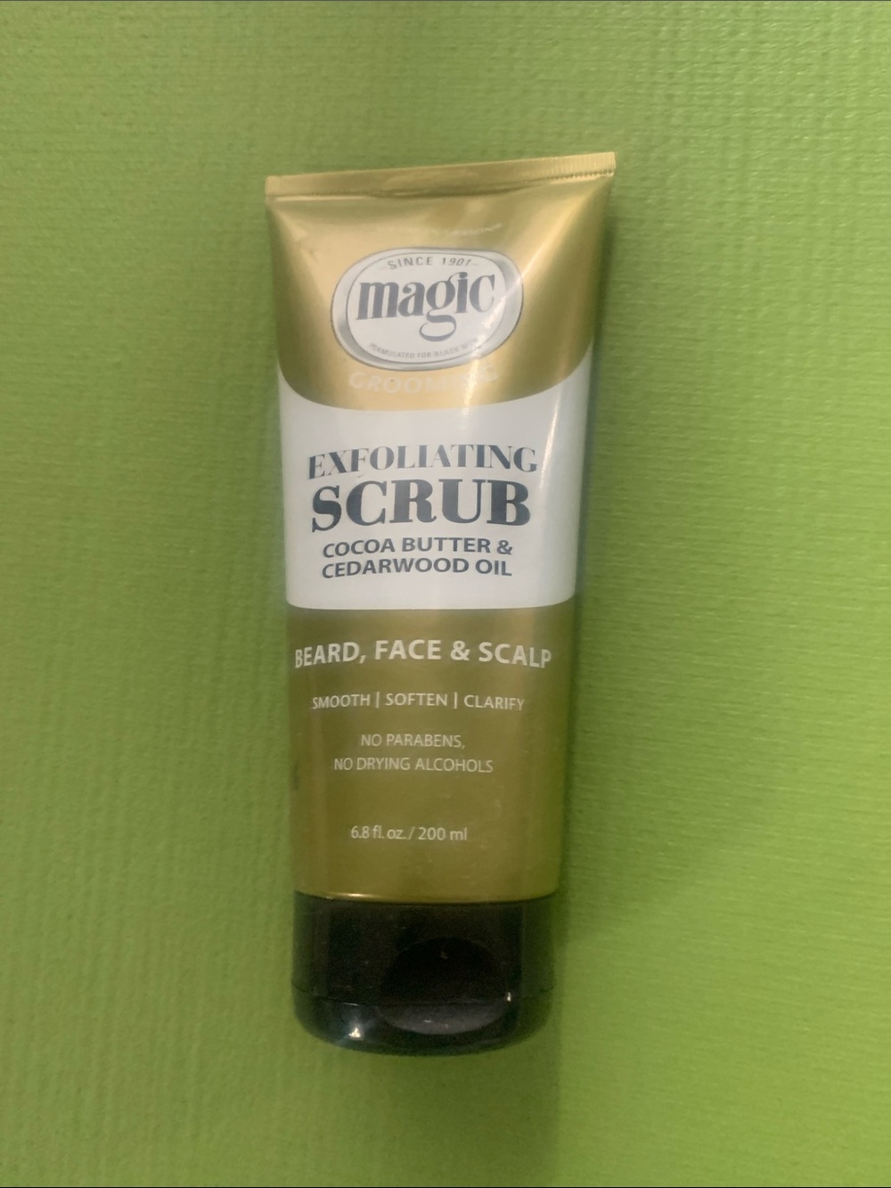 Magic Exfoliating Scrub for Beard, Face & Scalp - Gold